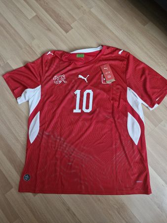 Orginal Schweizer Nationalmannschaftstrikot von Granit Xhaka
