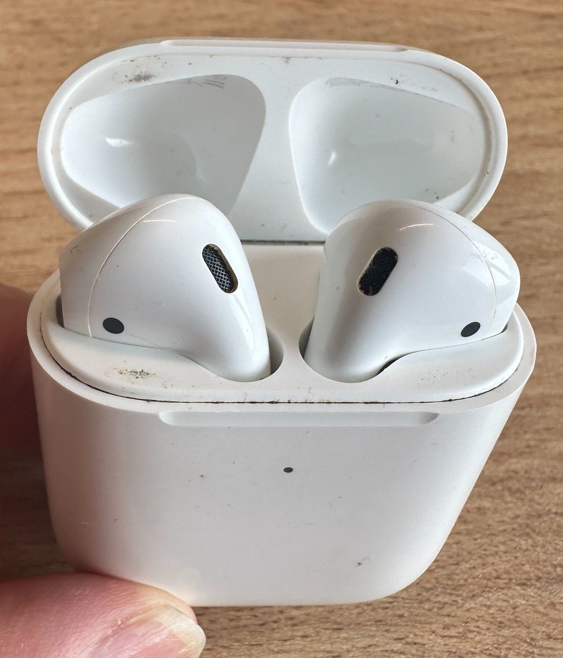 Apple Casques audio: Apple AirPods A2031 – Défectueux à Buchrain par Pranic 3