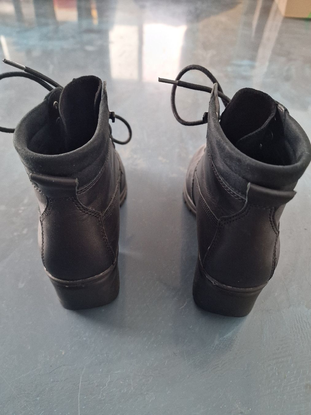 Caterpillar Scarpe da donna: Caterpiller Stifeletten – Usato da Oberbipp venduto da tori17 2