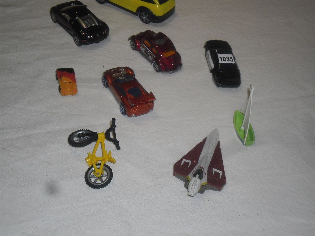 Giocattoli: Diverse Spielsachen , Autos – Usato da Büren SO venduto da omsa 1