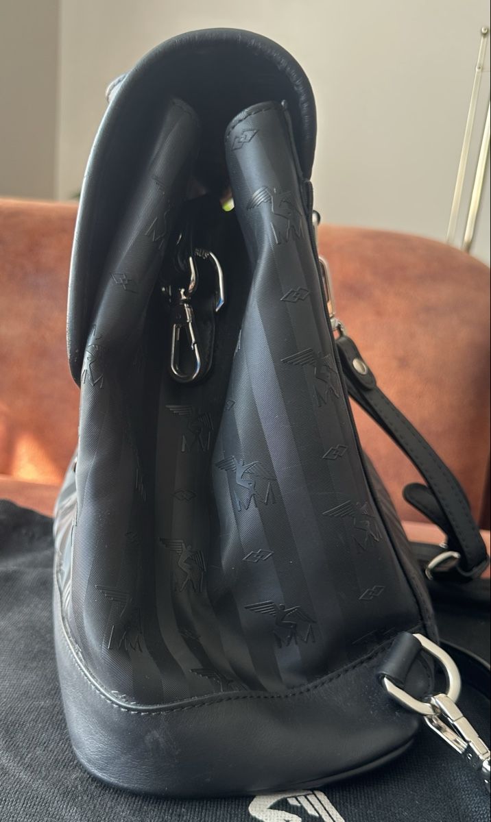 Maison Mollerus Sacs à dos: Maison Mollerus Rucksack schwarz/silber – D'occasion à Wettswil par sel_q655 3