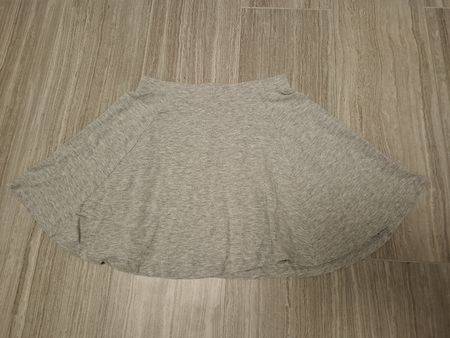 jupe grise taille 158