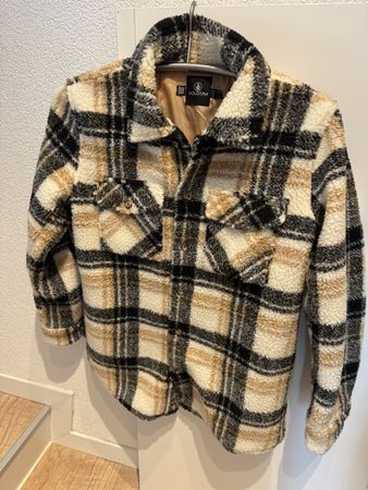 Volcom Jacke kariert Teddyfutter Grösse XS (S) Zustand gut
