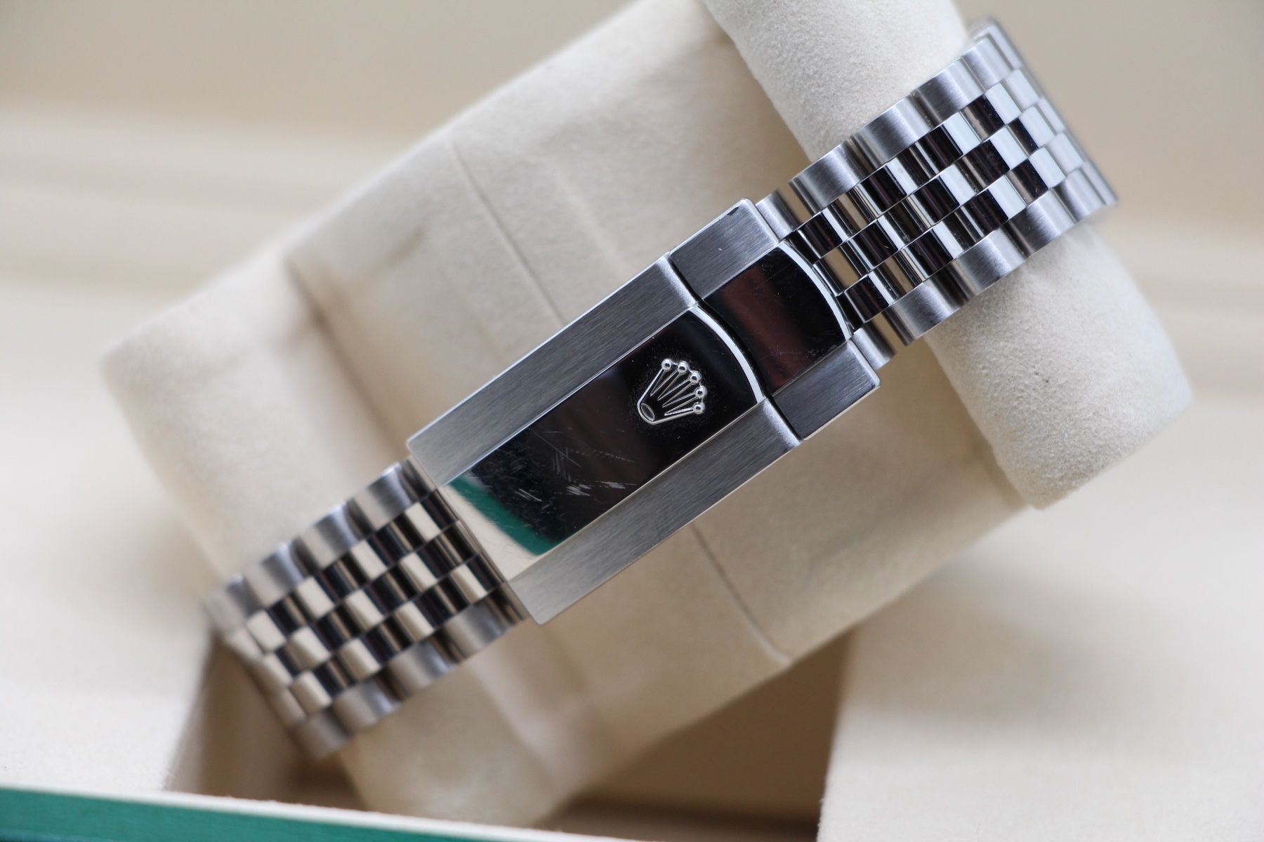 Rolex Orologi: Rolex Datejust 41 Blau Jubilee Ref. 126334, Full-Set – Usato da Zug venduto da eMDi_Collection 7