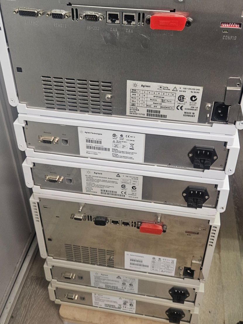 Accessori da laboratorio: Agilent 1100 Lot mit 74 Komponenten!!! – Usato da Niederdorf venduto da LeptonAG_Labor 3
