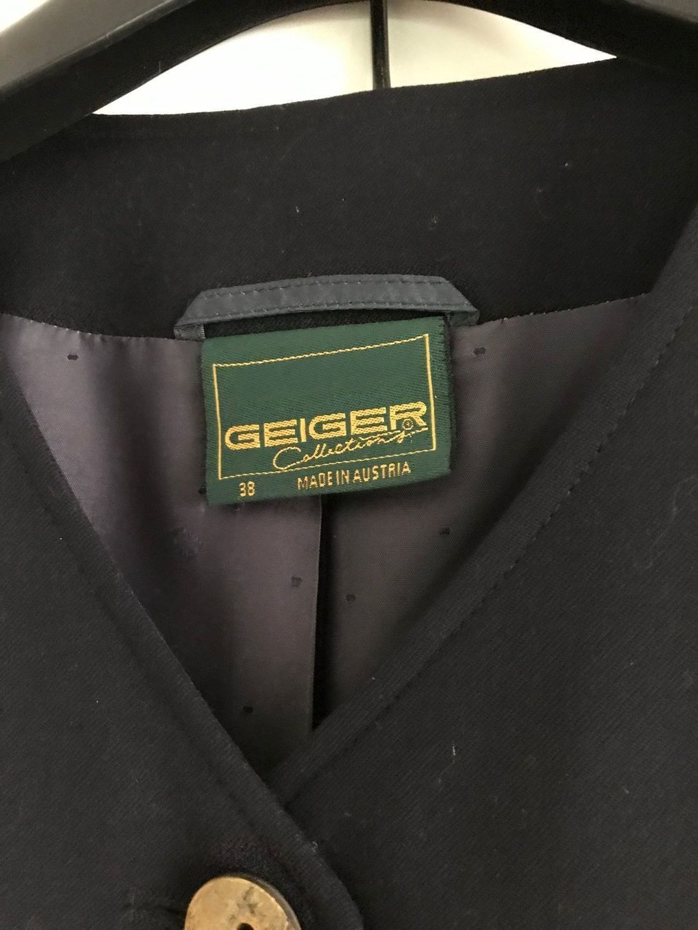 Completi & Tailleur: Geiger Blazer und Jupe – Usato da Zumikon venduto da Uranus88 1