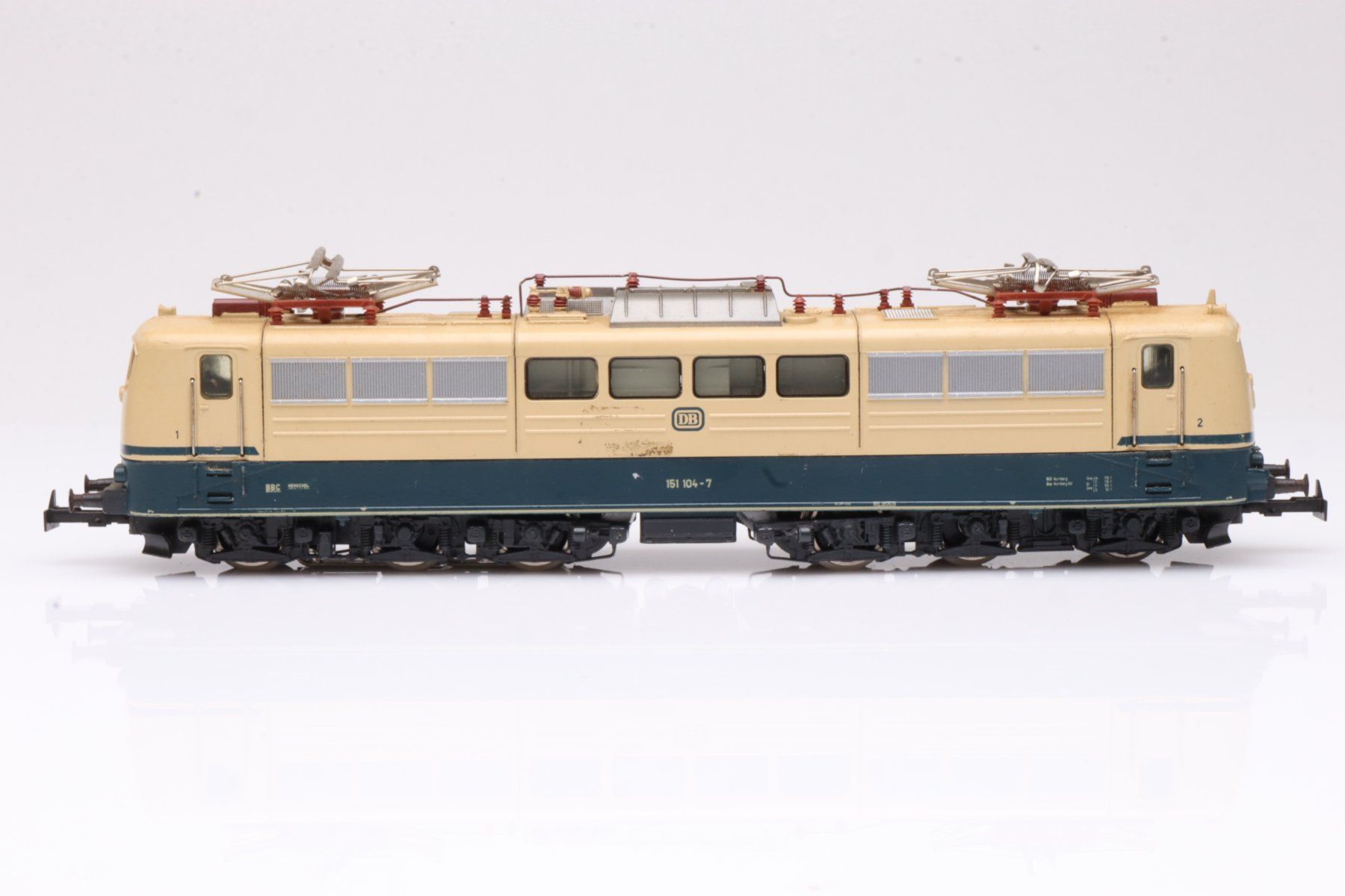 Märklin Modelleisenbahnen: Märklin DB E 151 E-Lok Ac, H0 – Gebraucht aus Ried (Muotathal) von Modellbahn.swiss 1