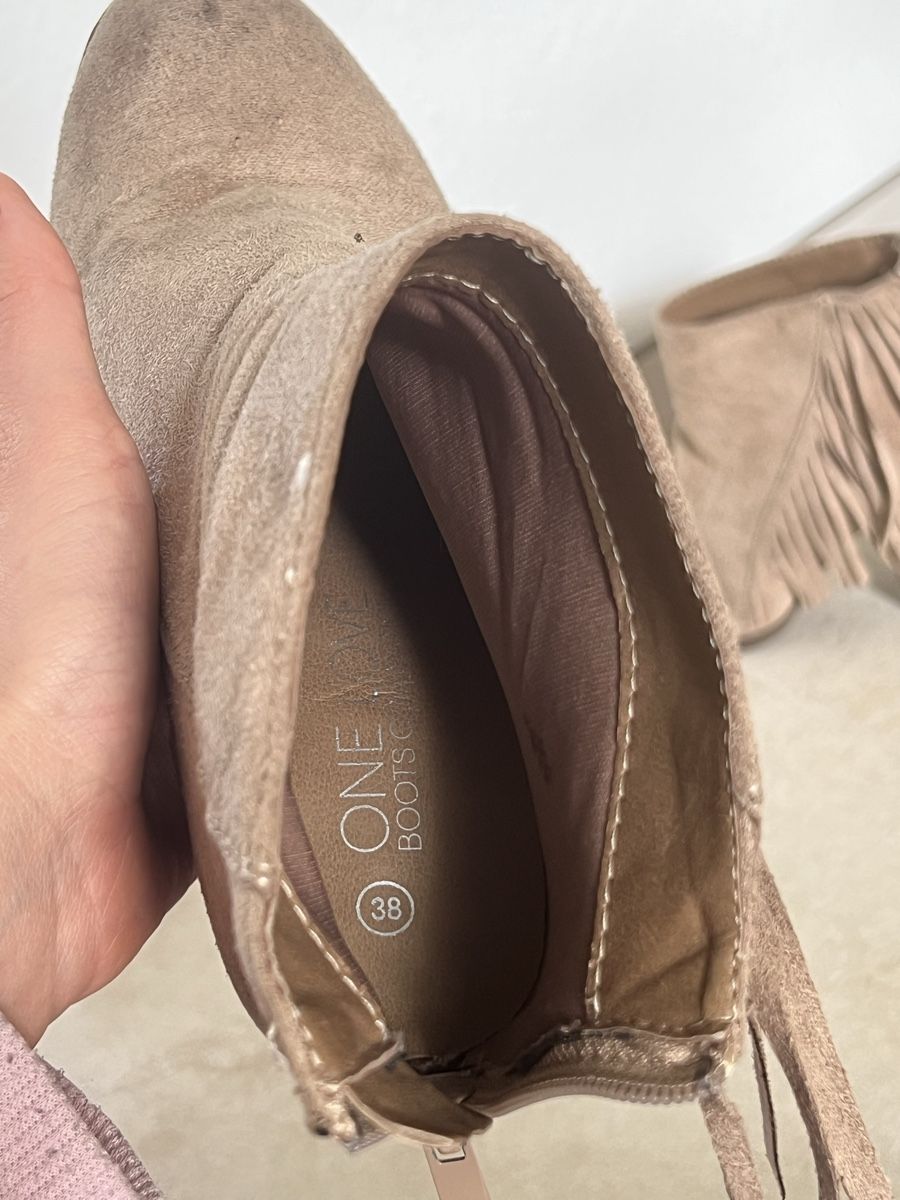 Scarpe da donna: Boots mit Fransen, Grösse 38, Herbststiefel, Cowboy – Usato da Lostorf venduto da Inga_r 2