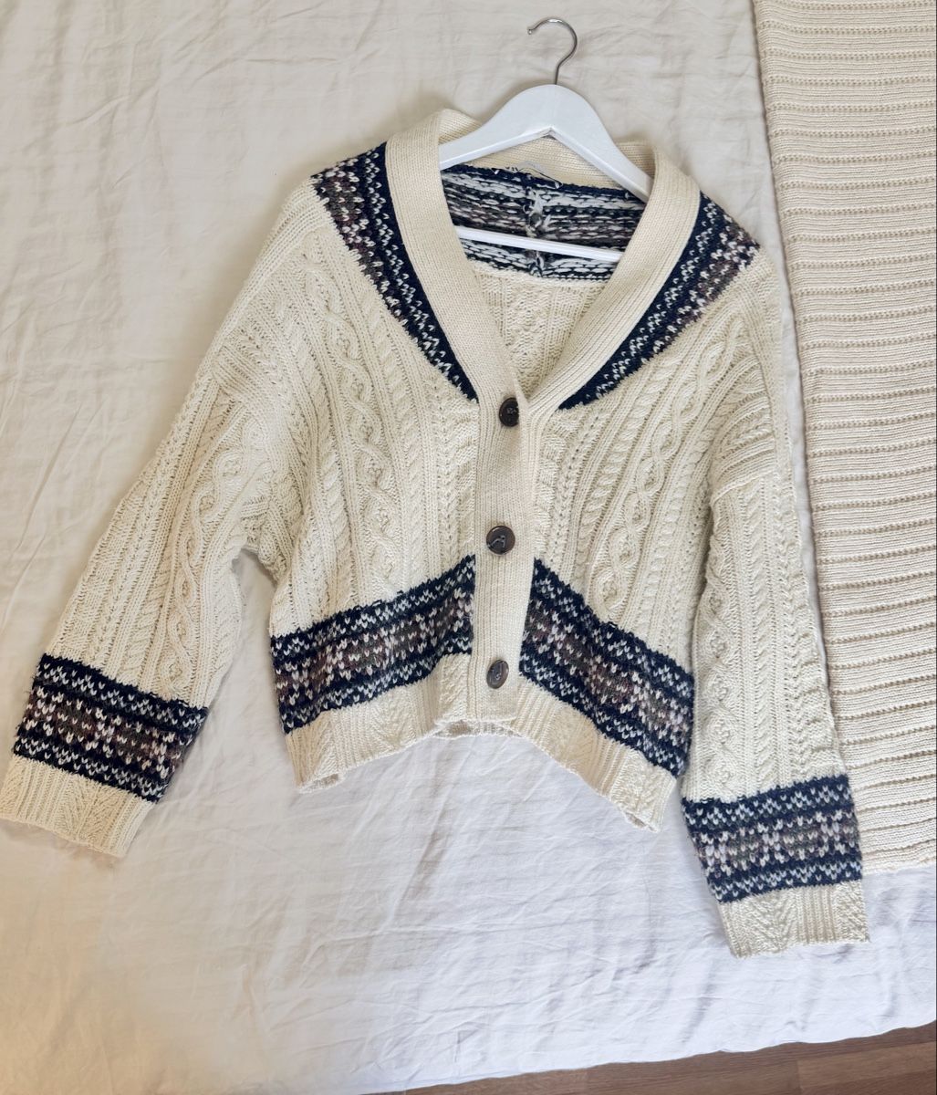 Zara Pullover & Sweatshirts:   Warmer Pullover / Strickjacke – ZARA – Gebraucht aus Bonstetten von AngelaF23 3