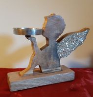 Schöner Kerzenhalter Engel