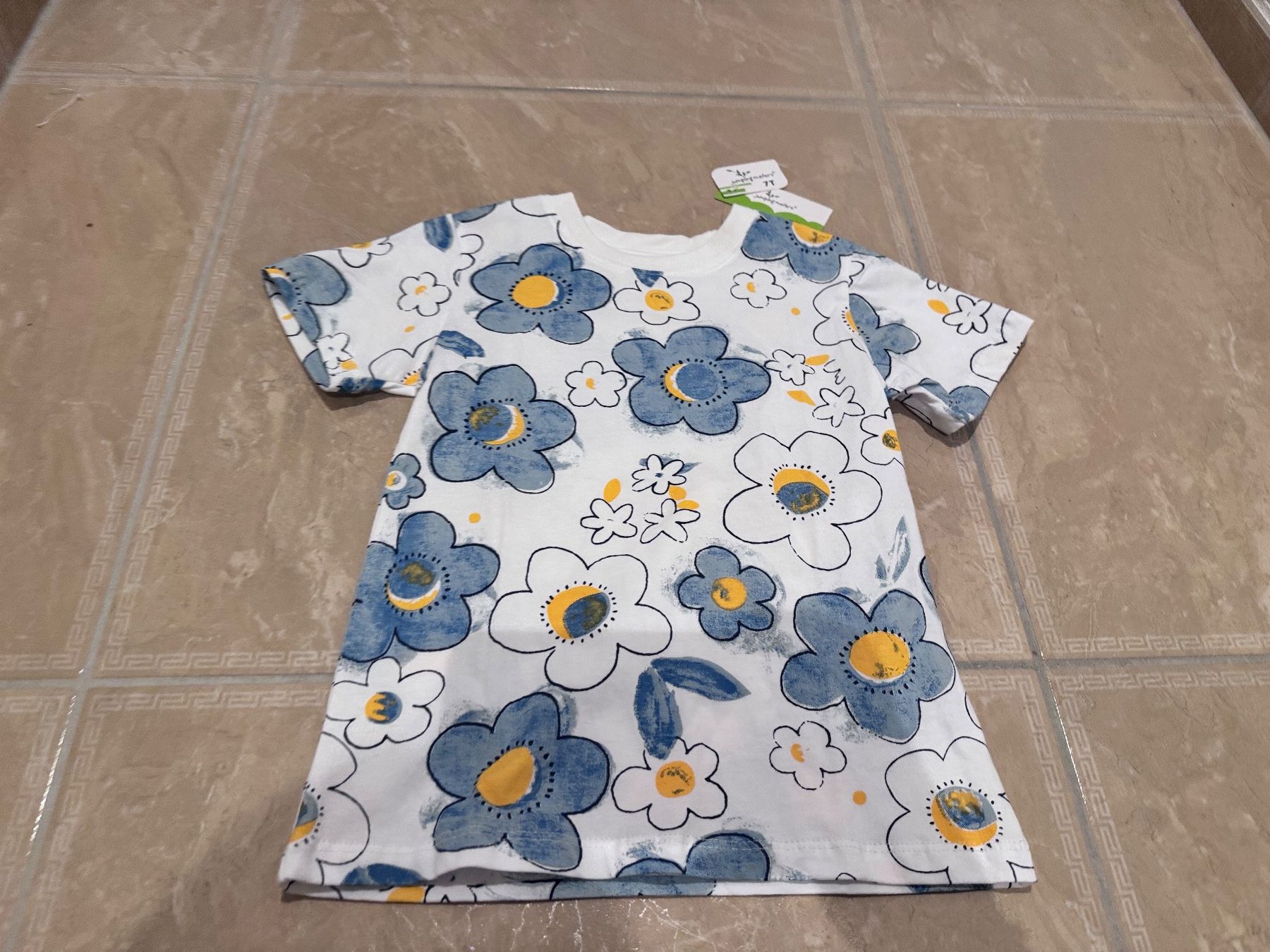 Blusen, T-Shirts & Tops: neues süsses Blumen Shirt, 7J 122 – Neu und originalverpackt aus Klingnau von Markus14