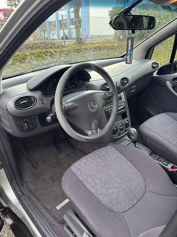 Autos: MERCEDES BENZ A 160 – D'occasion à Münchenstein par Casstore 4