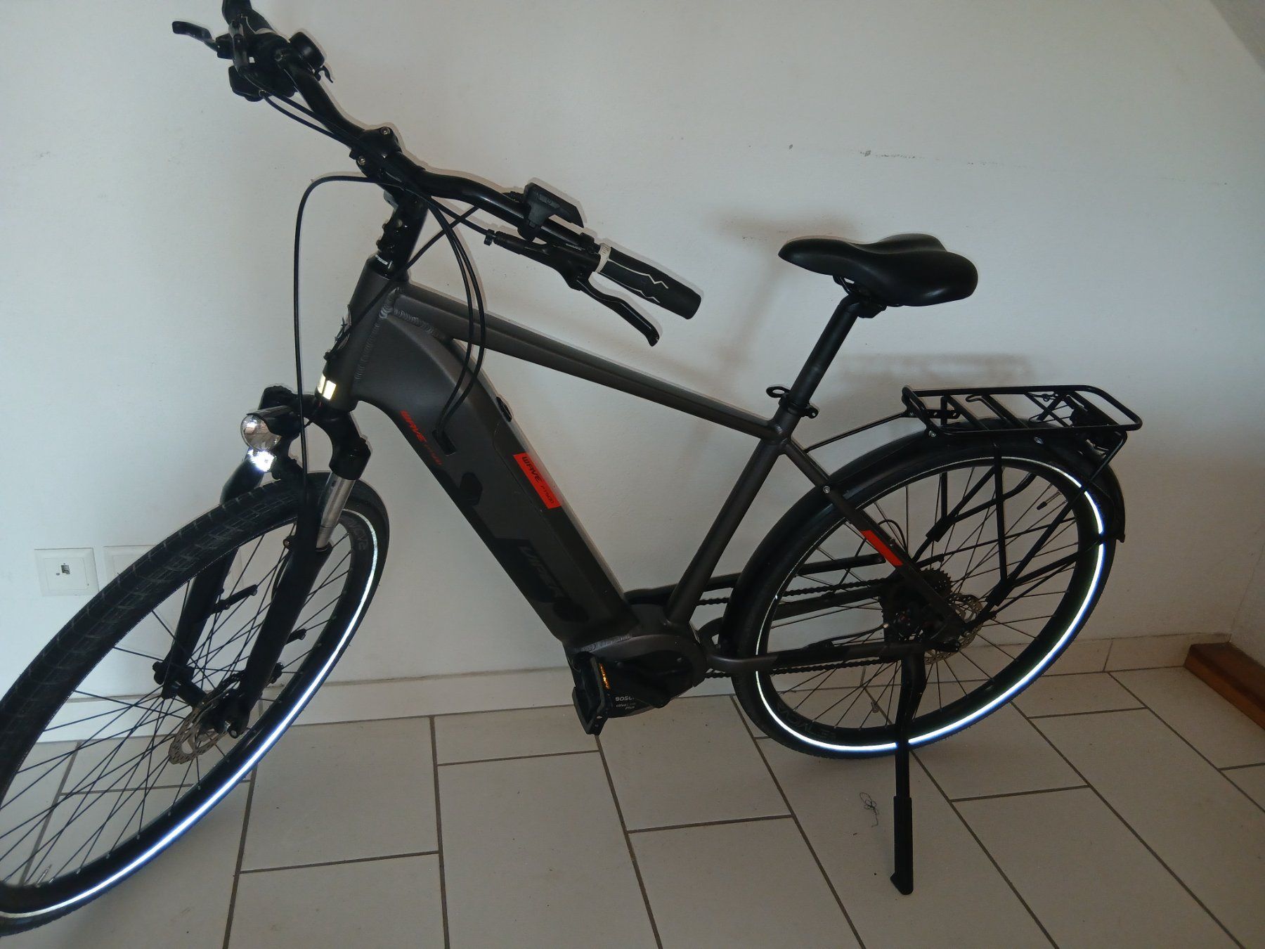 Bosch Velos: Vélo électrique BOSH de type E-Trekking Viper PT500, NEUF – Neu (gemäss Beschreibung) aus Sorens von dah_6hrc 3