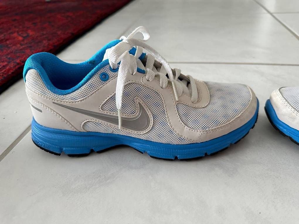 Scarpe da uomo: NikeAir Relentless – Usato da Zürich venduto da Lale_