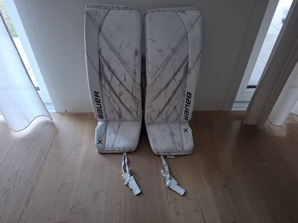 Protections: Gambali Bauer intermediate L 32+ – D'occasion à Comano par stb_7y97 3