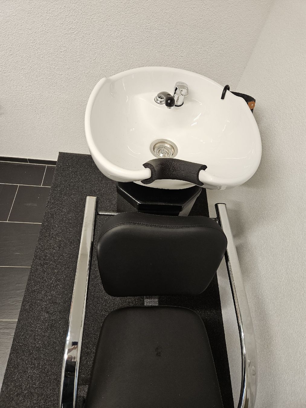 Lavabi & lavandini: Coiffeur Waschplatz Cuvette – Usato da Hüttwilen venduto da Df66 2