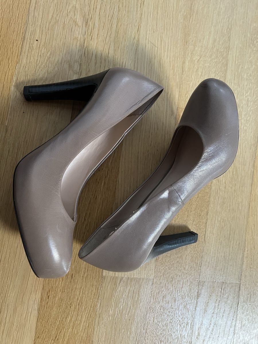 Damenschuhe: Leather High Heels (hidden platform), size 38 – Neu (gemäss Beschreibung) aus Urdorf von fre_8xmr