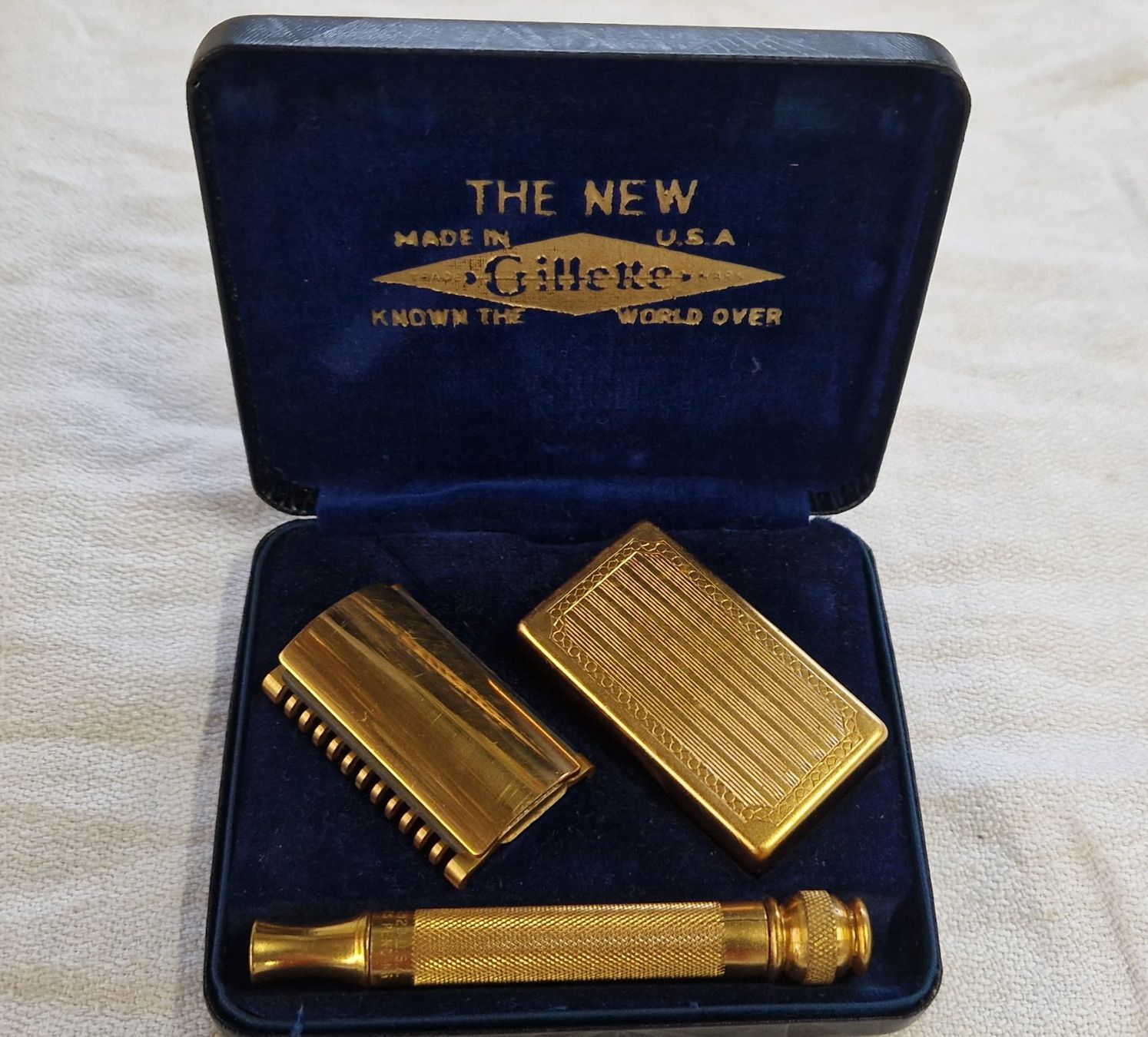 Gillette Rasoirs & Lames de rasage: ALTES GILLETTE SET – D'occasion à Bilten par Mic2022