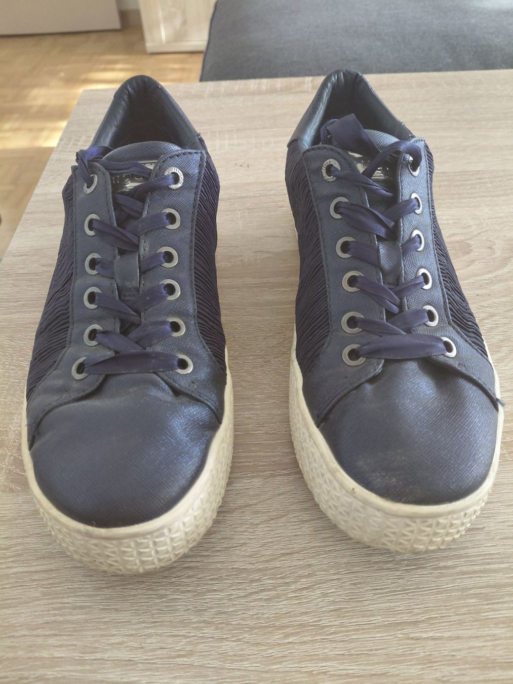 Bugatti Scarpe da donna: SCHÖNER BUGATTI- SCHUH DAMEN – Usato da Embrach venduto da avesi 1
