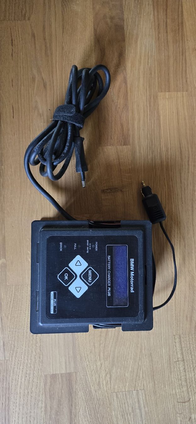 Caricabatterie: BMW Motorrad Batterieladegerät Plus gebraucht – Usato da balsthal venduto da Guguseli63 1
