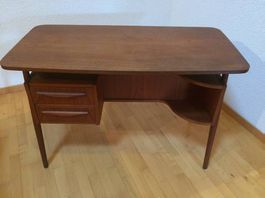 Bureau danois signé Tibergaard en bois de teck