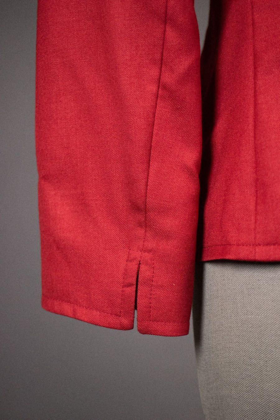 Akris Jacken: AKRIS Rot Kaschmir und Seide Blazer - Gr S – Gebraucht aus Hombrechtikon von BAZ-Vintage 3