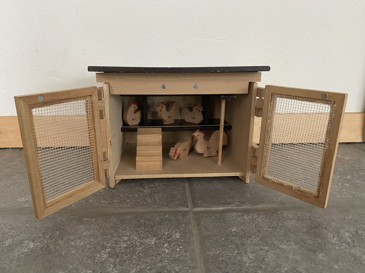 Bea Giocattoli: Hühnerstall aus Holz – Usato da Hilterfingen venduto da dc_hawaii 1