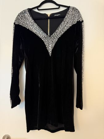 Robe Balmain noire velours avec strass état neuf