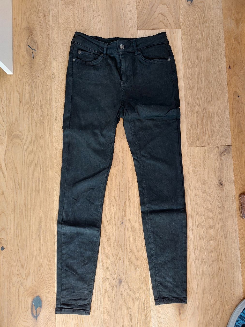 Vero Moda Jeans: Vero Moda Jeans, Schwarz, Grösse S/30 – Usato da Thun venduto da tin_5pm6