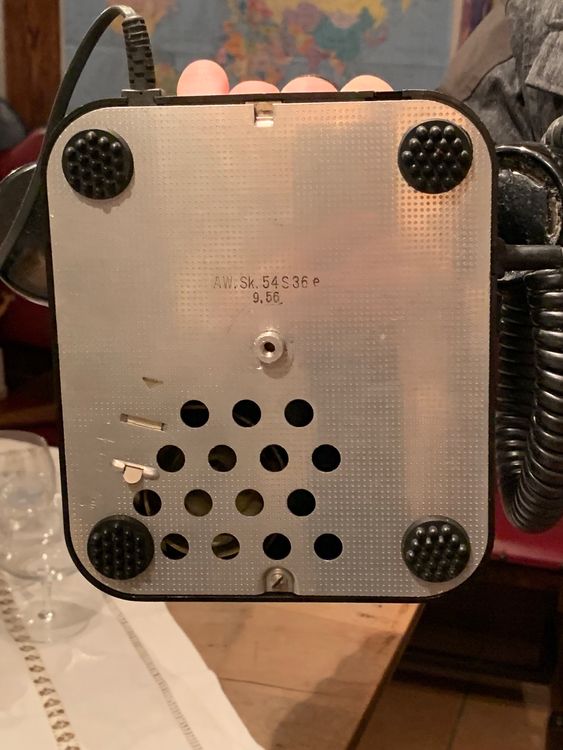 Vintage Telefon mit Wählscheibe in schwarz 3
