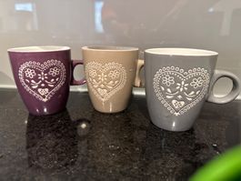 3 kleinere Kaffeetassen ( grösser als Espresso)