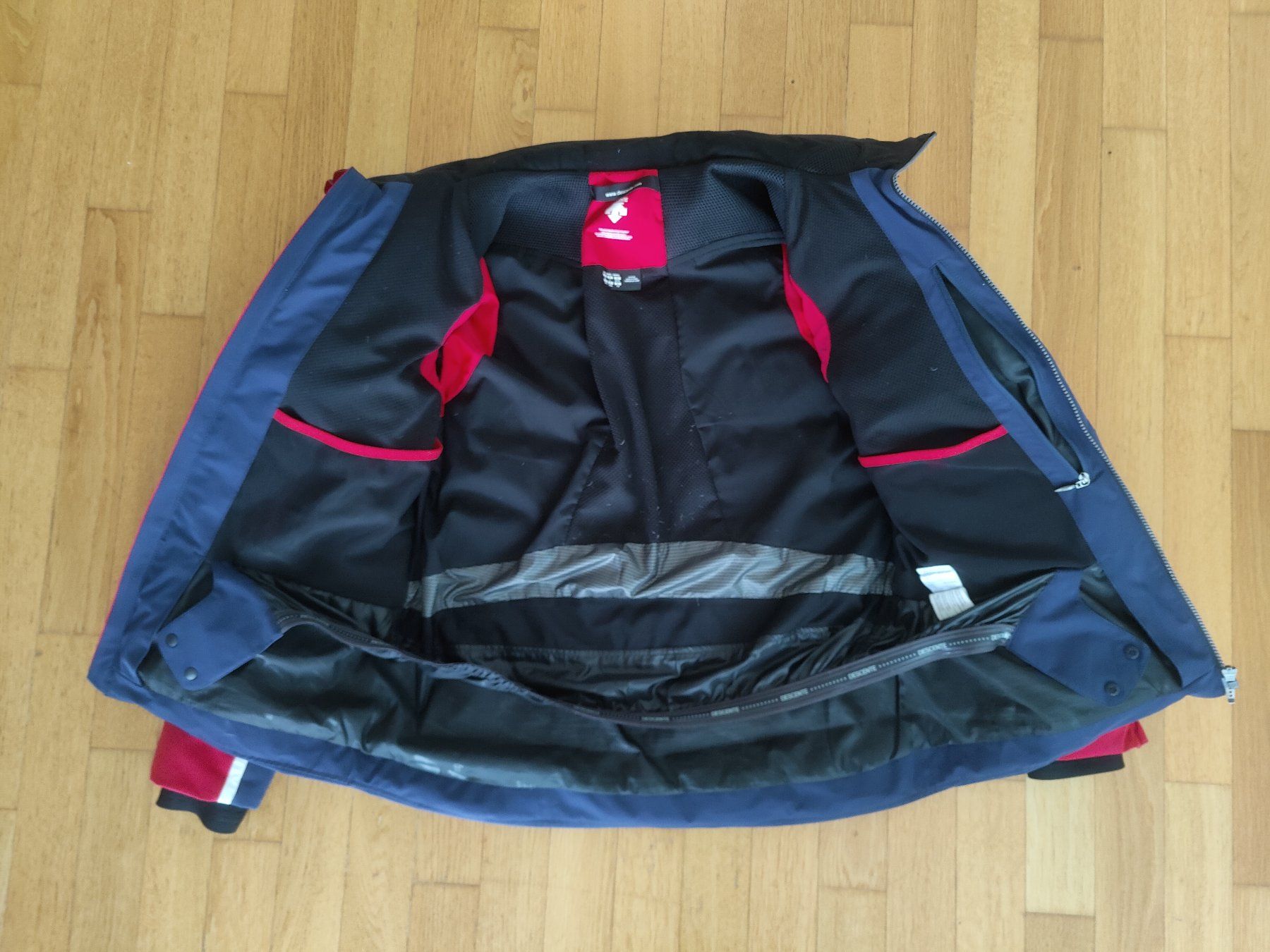 Anzüge, Sport- & Funktionsanzüge: Descente Skianzug 52 - Deon – Gebraucht aus Bolligen von Casewise 4