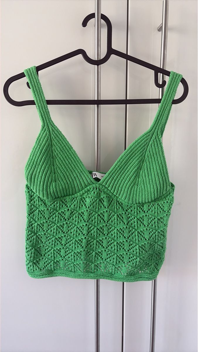 Zara Top: Green knit crop top size M Zara – Usato da Zürich venduto da cme_ft9l