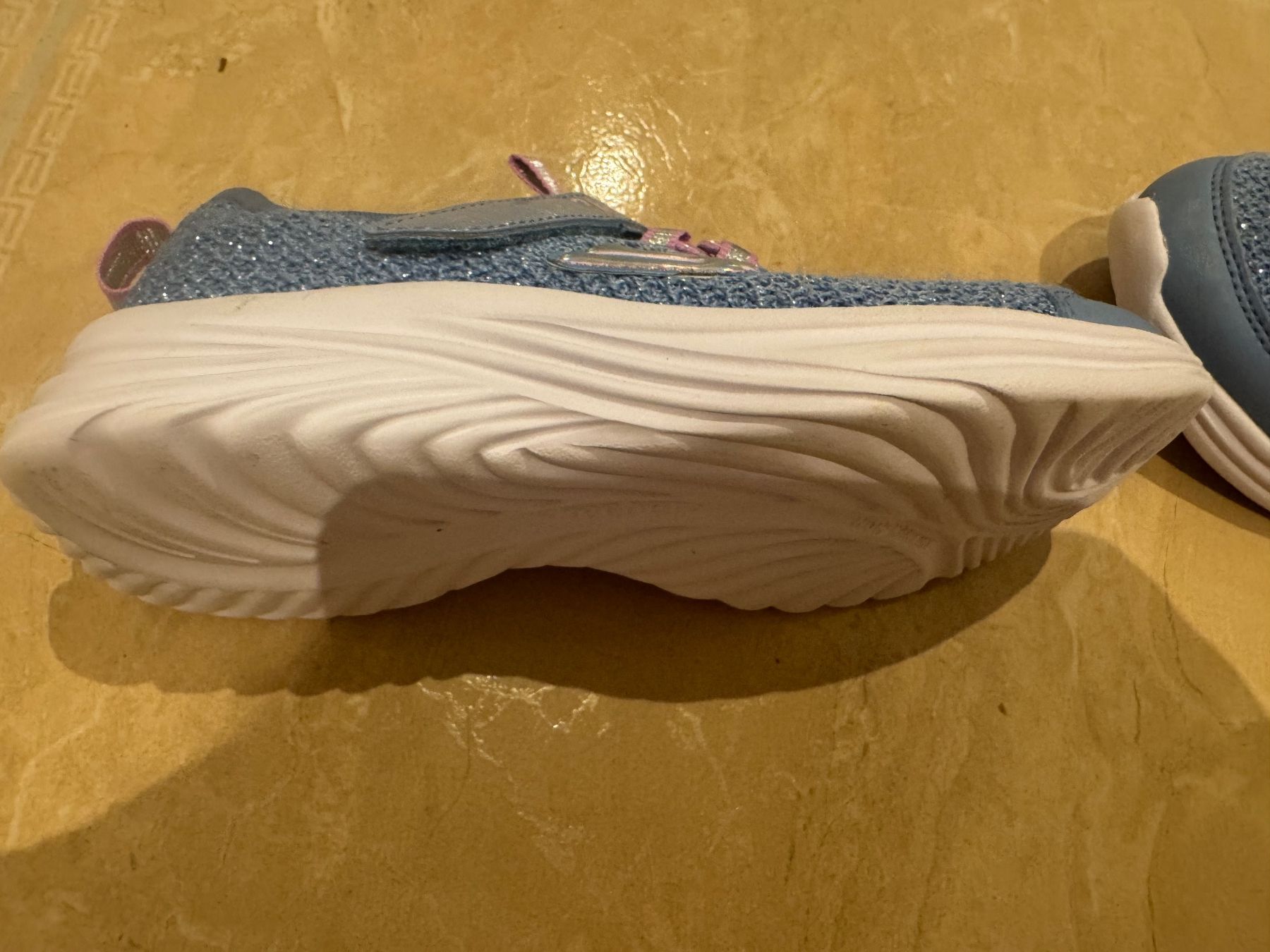 Skechers Scarpe per ragazze: Skechers Turnschuhe, 32 – Usato da Klingnau venduto da Markus14 1