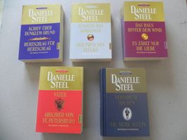 5  Bücher mit 10 Romanen von Autorin Danielle Steel 1997