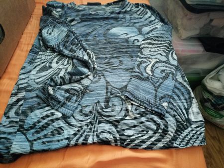 Pulli.  gr. M