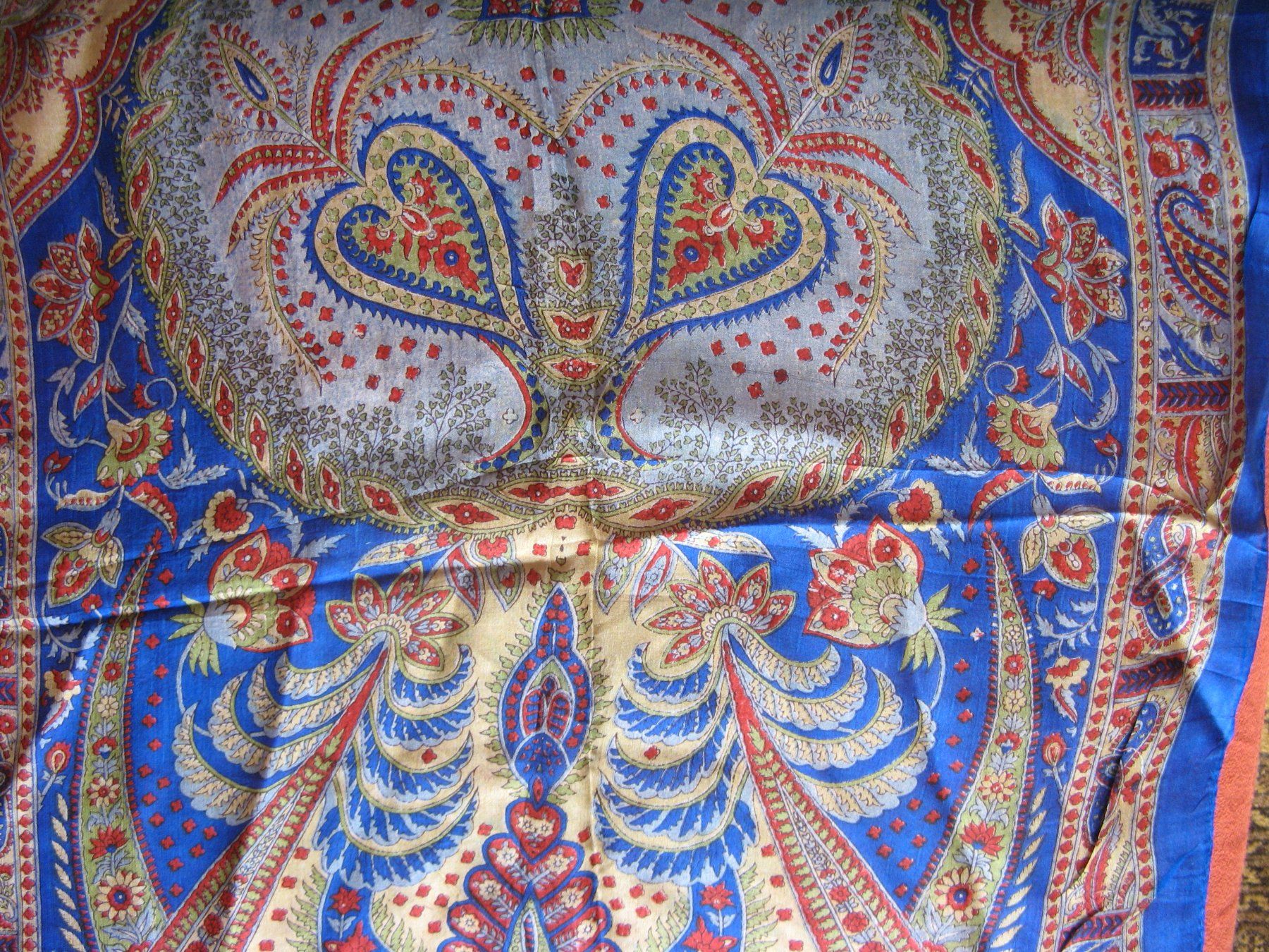 Foulard & Sciarpe: Seidenfoulard bunt mit blau – Nuovo (secondo la descrizione) da Zürich venduto da apil 1