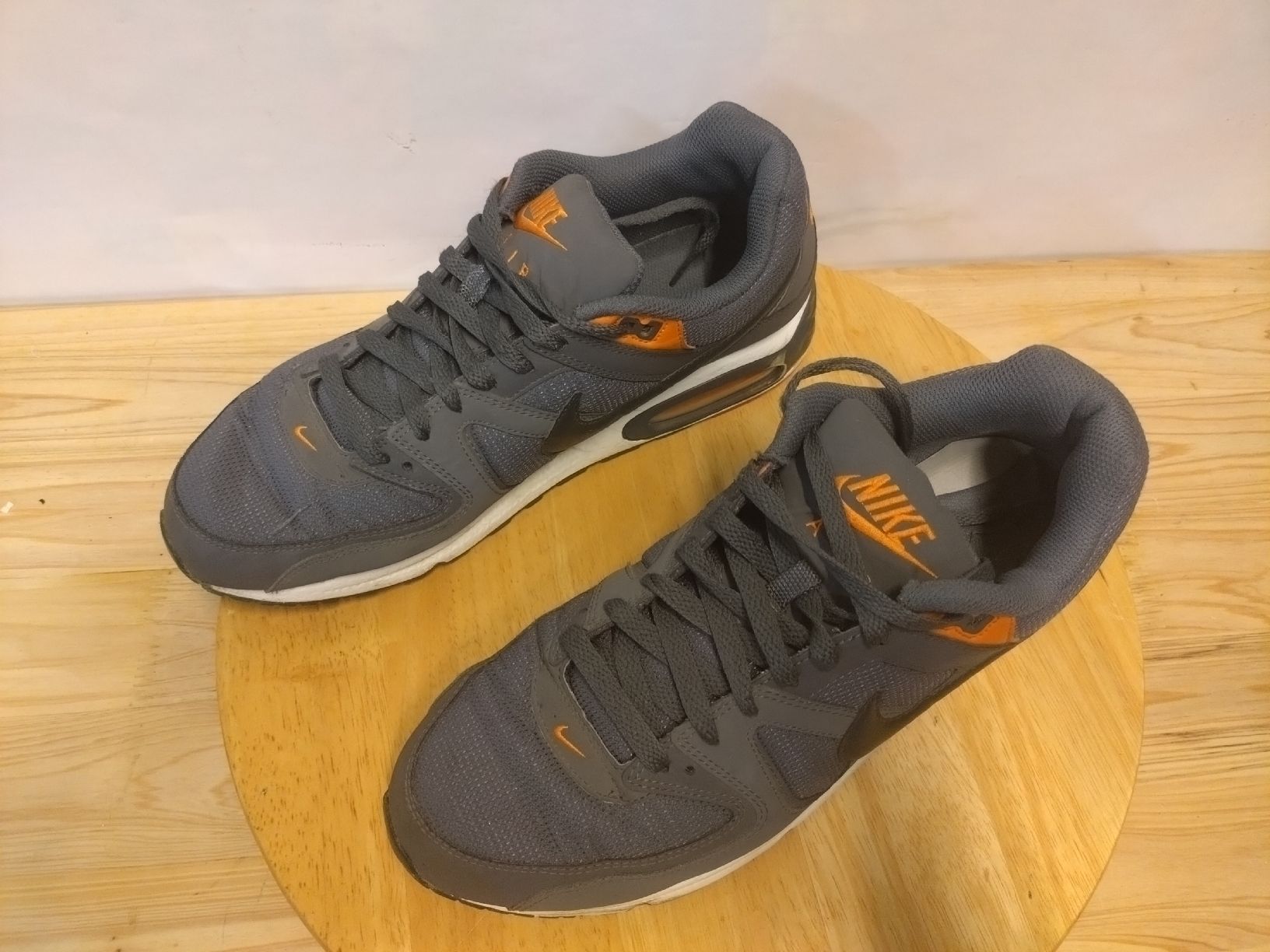 Nike Scarpe da uomo:  Nike Air Max Command gris orange T46 – Usato da Farvagny-le-Grand venduto da LaCaverne 6