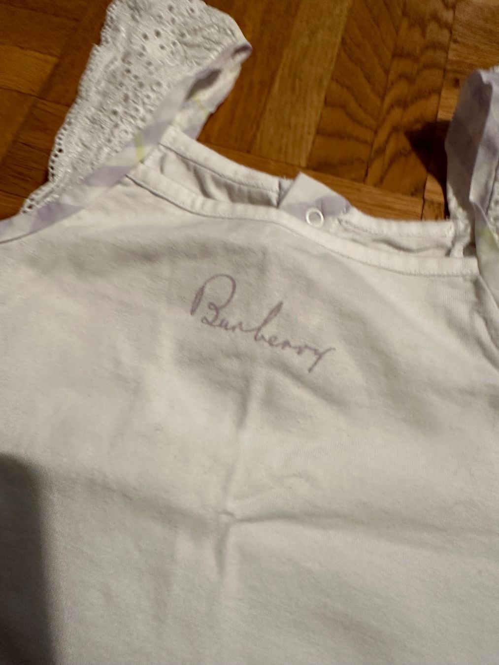 Burberry Blusen, T-Shirts & Tops: Burberry Girl's  Top Size 92 – Gebraucht aus Zürich von Bybyana 1