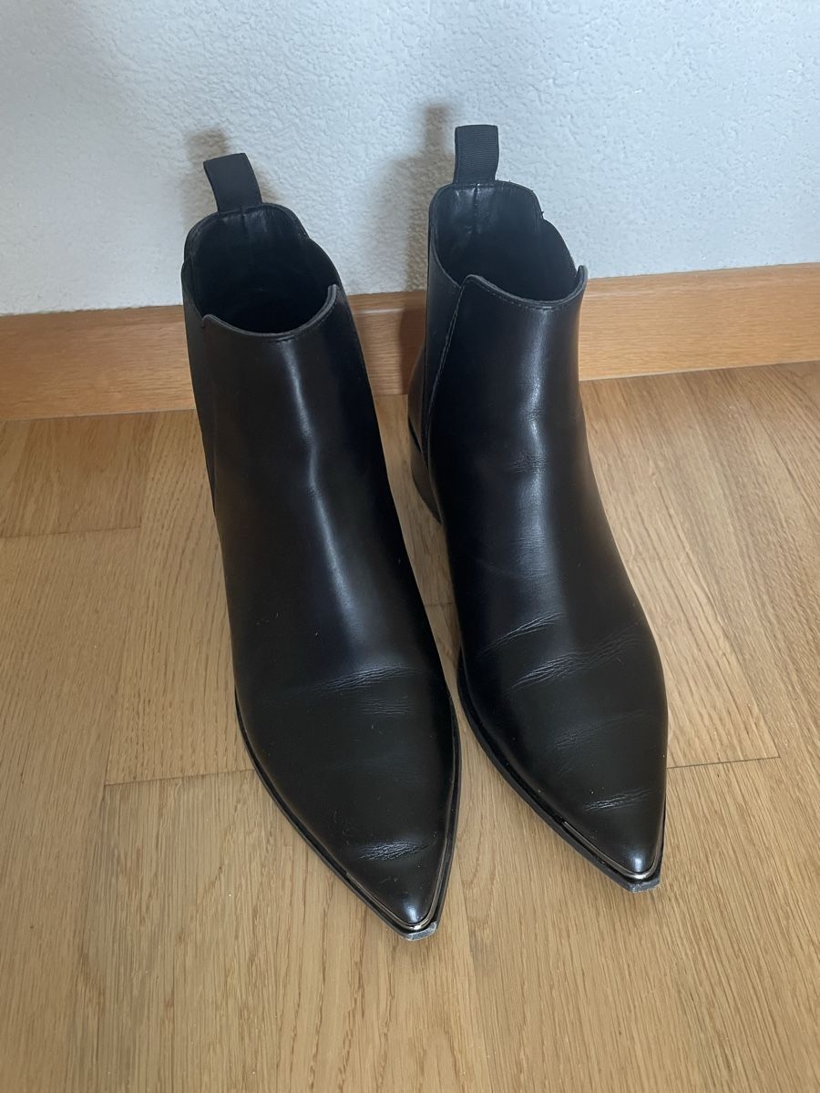 Acne Studios Chaussures femmes: Acne studios ankle boots 37.5 – Neuf (Voir description) à zürich par Ildiavolovesteprada 2
