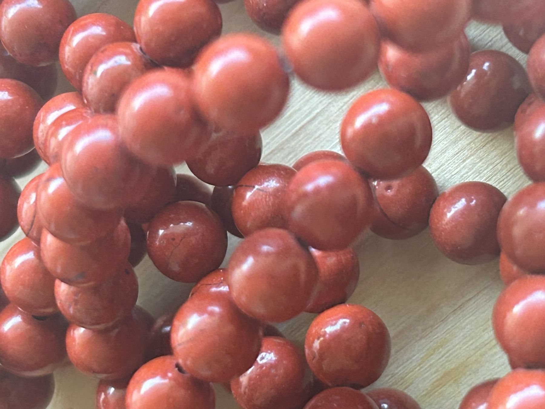 Minerali & Pietre curative: Strang echte roter Jaspis beads 6 mm – Nuovo e nell'imballaggio originale da Niederrohrdorf venduto da Ytobi 1