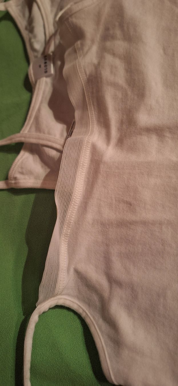 Globus Altra biancheria intima: Neu: 2 Unterleibchen Globus Gr. 40 weiss – Nuovo e nell'imballaggio originale da Männedorf venduto da Livingston 1