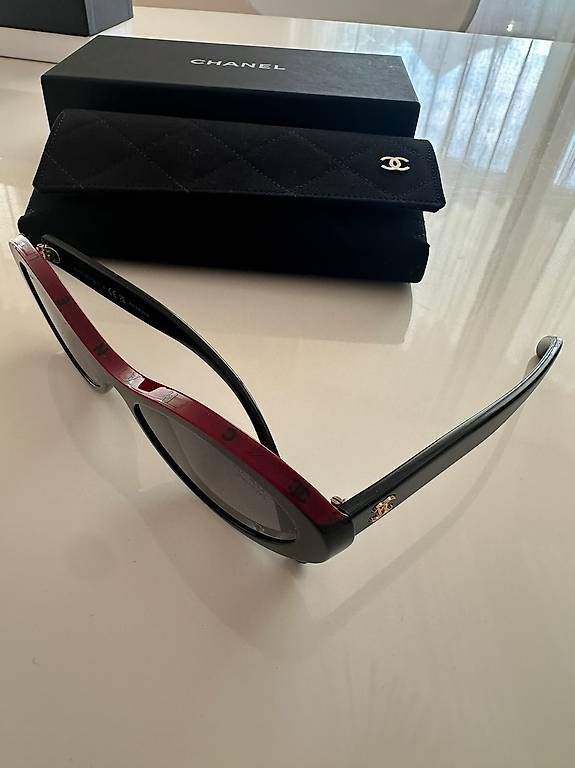 Occhiali & Lenti: Chanel Sonnenbrille Polarized – Nuovo e nell'imballaggio originale da Berikon venduto da Roger8965 1