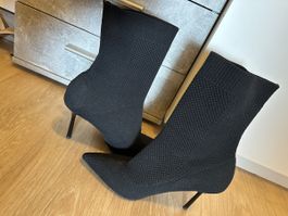 Damen Zara Neu Stiefel 👢 Grösse 41