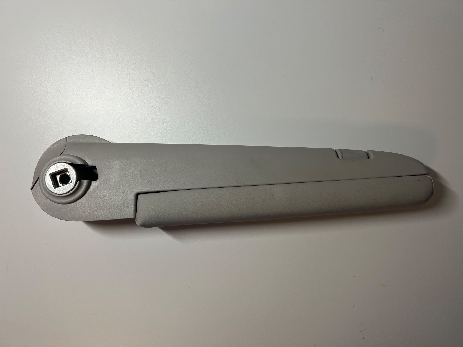 VW Alle Autoersatzteile: VW T5/T6 Armlehne – Defekt aus Truttikon von lev_pm11 2