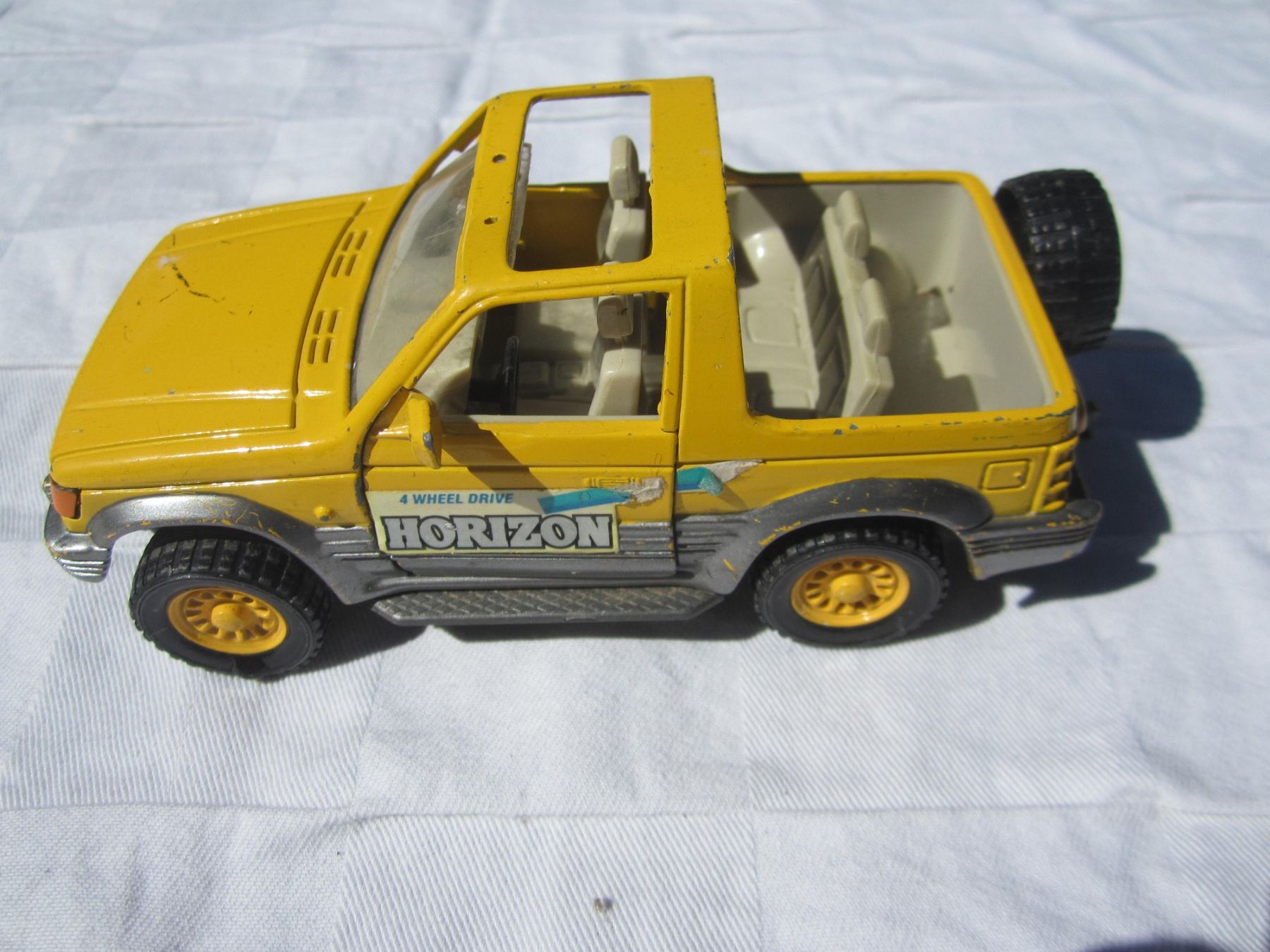 Mitsubishi Modellini d'auto: Mitsubishi Pajero – Difettoso da Tramelan venduto da Tors 1