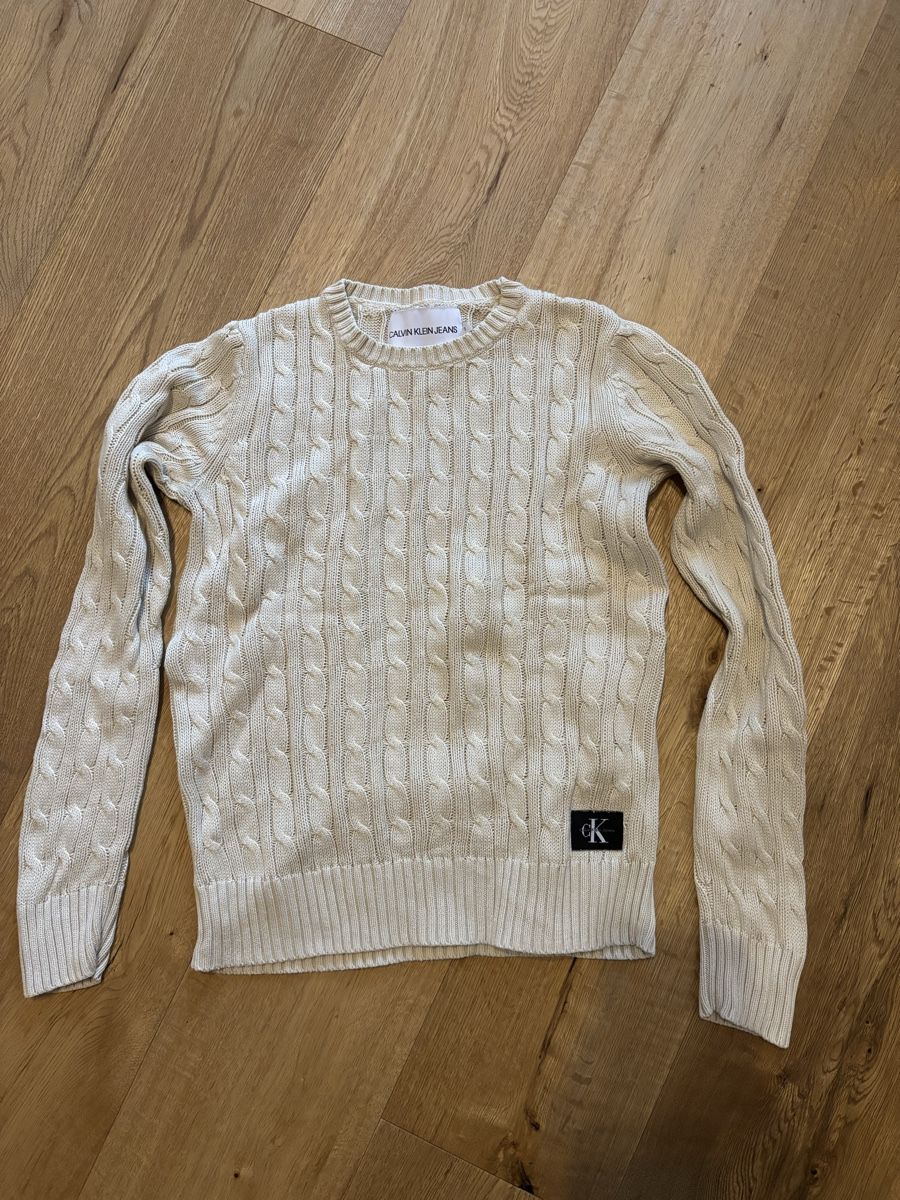 Calvin Klein Pulls & Sweat-shirts: Calvin Klein Pullover Damen – D'occasion à St. Gallen par sabrina_19