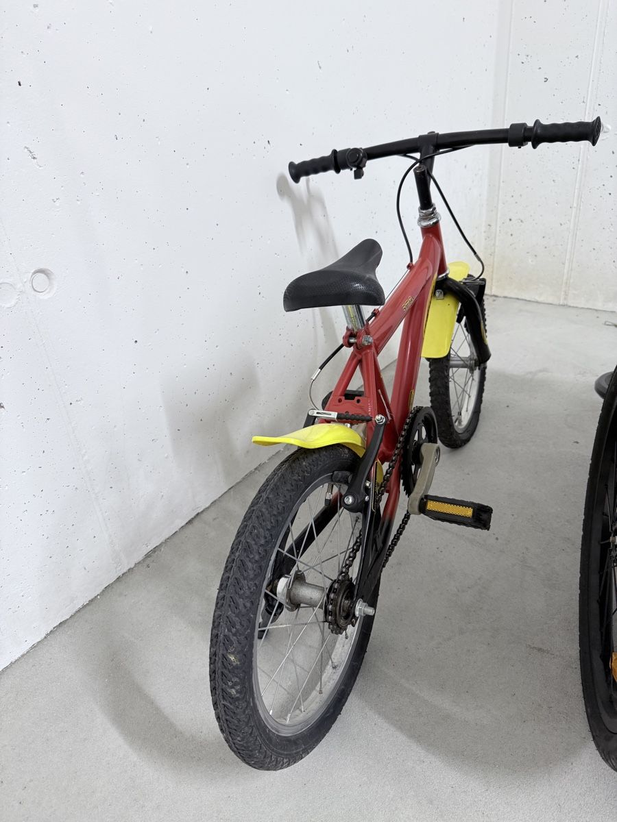 Leopard Biciclette: Kinder Velo, gebraucht, rot-gelb – Usato da Wettingen venduto da xue_6sym