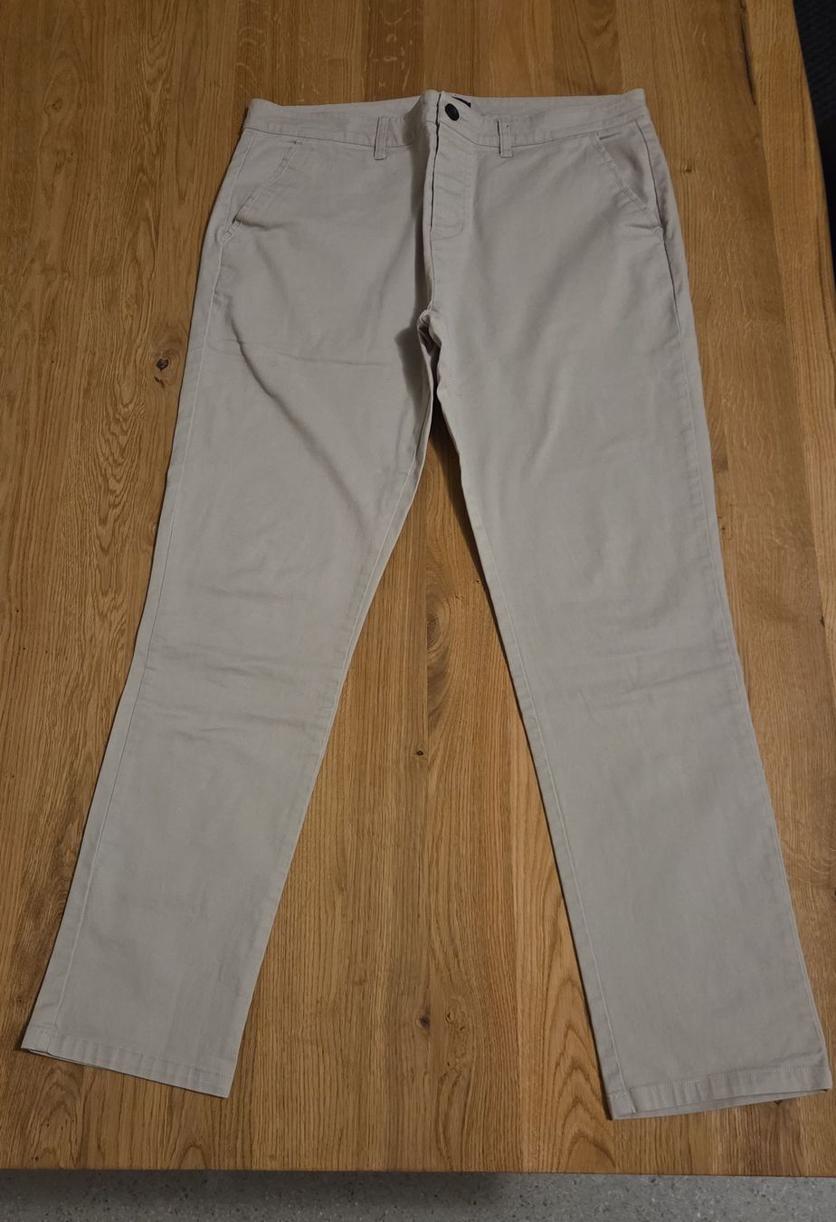 Asos Pantaloni: Chinos beige Asos – Nuovo (secondo la descrizione) da Renens VD venduto da ped_5vjt