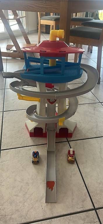 Giocattoli: Paw Patrol-station – Usato da Wolfhausen venduto da j86